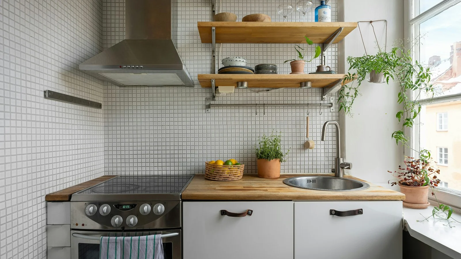 How to Decorate a Rental Kitchen Without Drilling